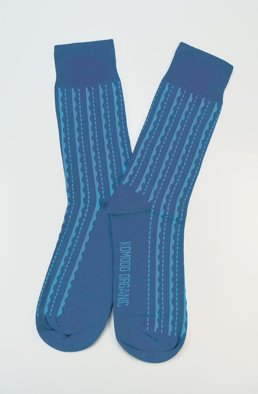 KOMODO<p>trippy blue organic cotton<p>crew socks