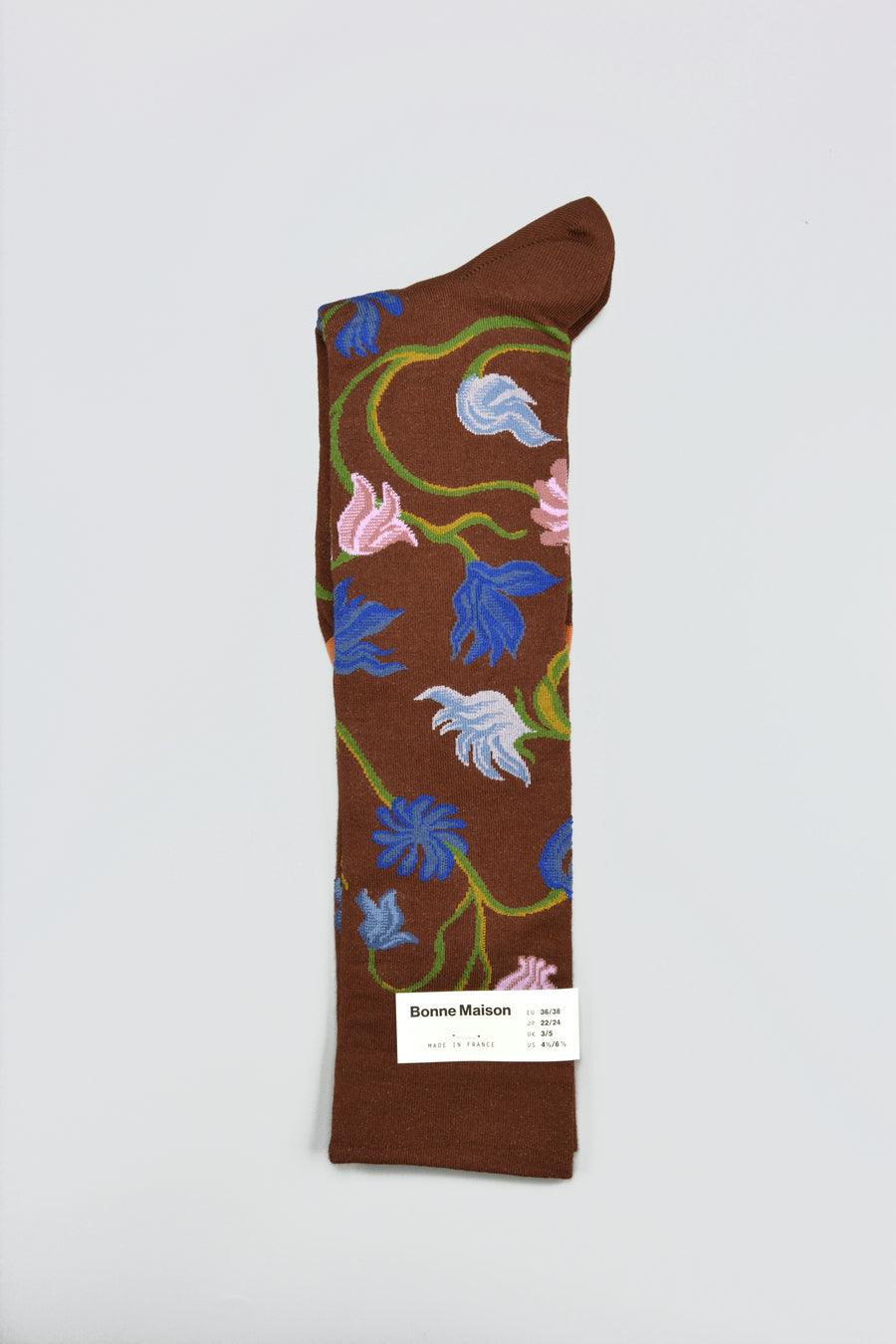 Bonne Maison<p>chestnut flower<p>knee high cotton socks