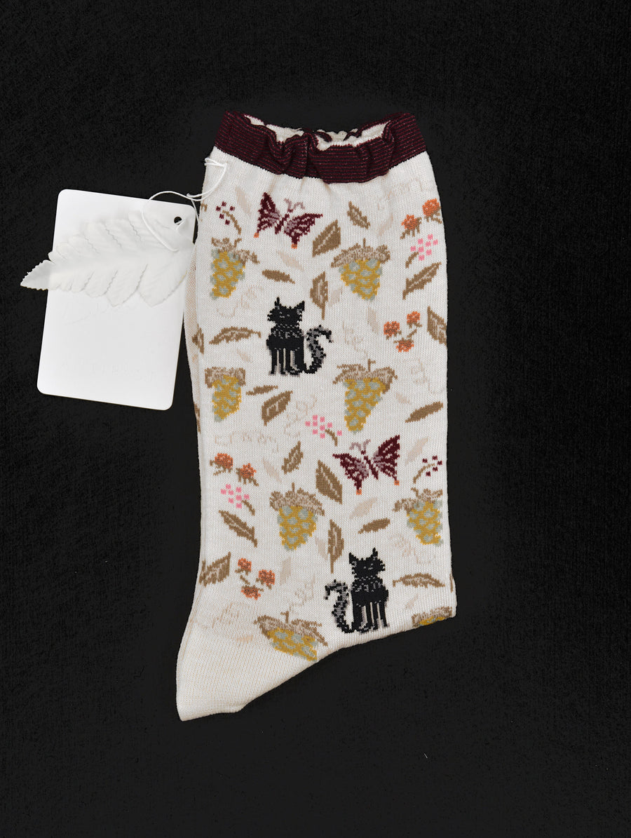 Antipast<p>garden cat<p>cotton crew sock<p>ivory
