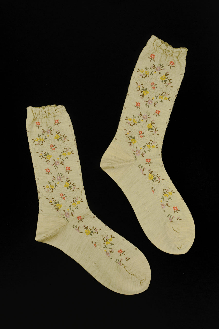Antipast<p>rose wall<p>wool crew sock<p>pale lime