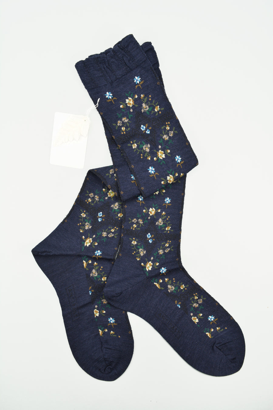 Antipast<p>rose wall<p>wool knee high sock<p>black