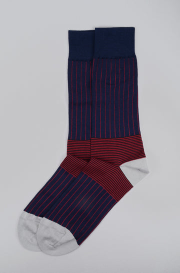 Peper Harow<p>oxford stripe<p>men's cotton crew socks<p>navy